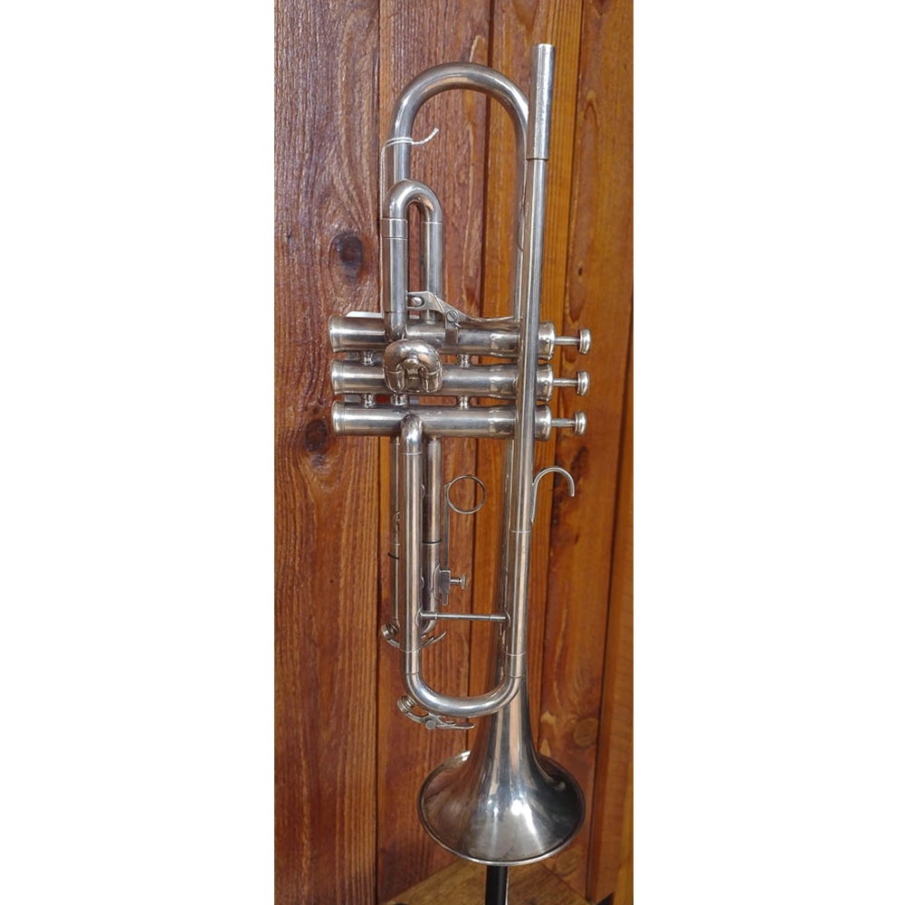 King FLAIR01 Flair Silver Trumpet with Case, Previously Owned