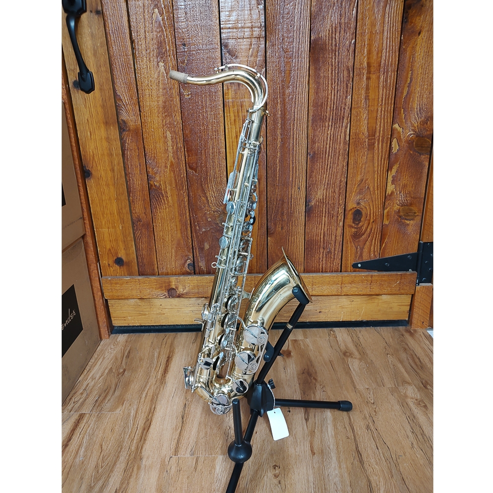 Vito 7131T Bb Tenor Saxophone w/Case, Pre-Owned